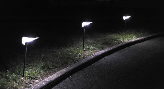 Coluna solar com 2 LED brancos